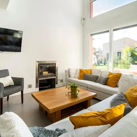 La Ren Lecres Casa Piscina Jardin Y Barbacoa Feriehus *