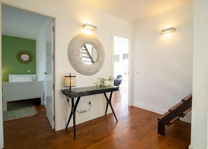 Casa Con Piscina La Ren Lecrés Hébergement de vacances *